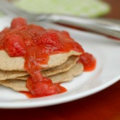 multi+grain+pancakes+wstrawberry+rhubarb+compote+UC[1]