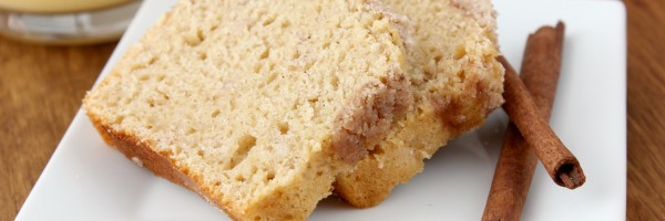 Eggnog Streusel Bread l www.a-kitchen-addiction.com Eggnog Streusel Bread Recipe l www.a-kitchen-addiction.com