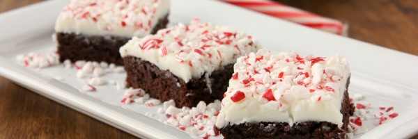 Peppermint Bark Brownies l www.a-kitchen-addiction.com Peppermint Bark Brownies Recipe l www.a-kitchen-addiction.com