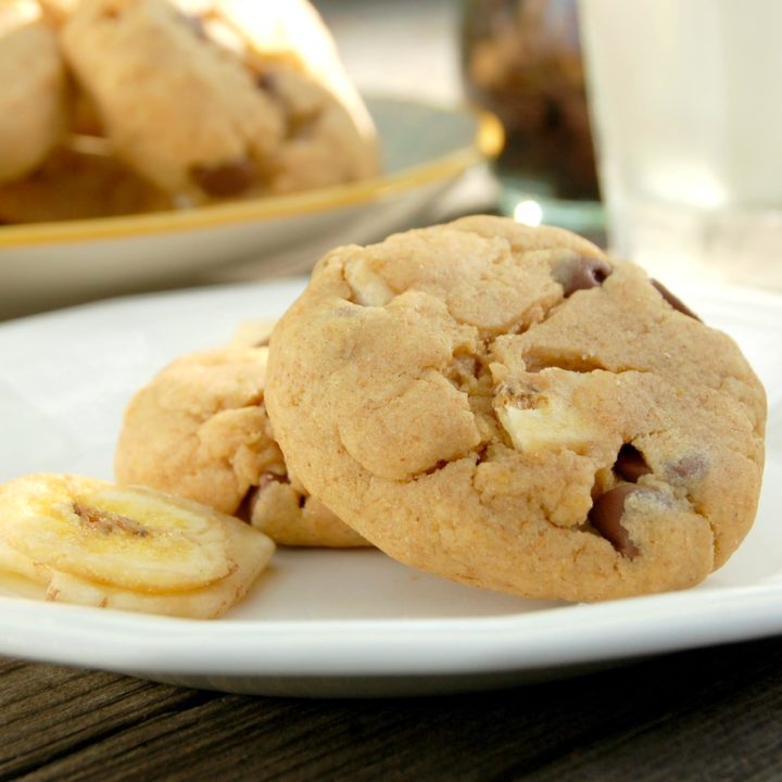 Peanut Butter Chocolate and Banana Chip Cookies Recipe l www.a-kitchen-addiction.com