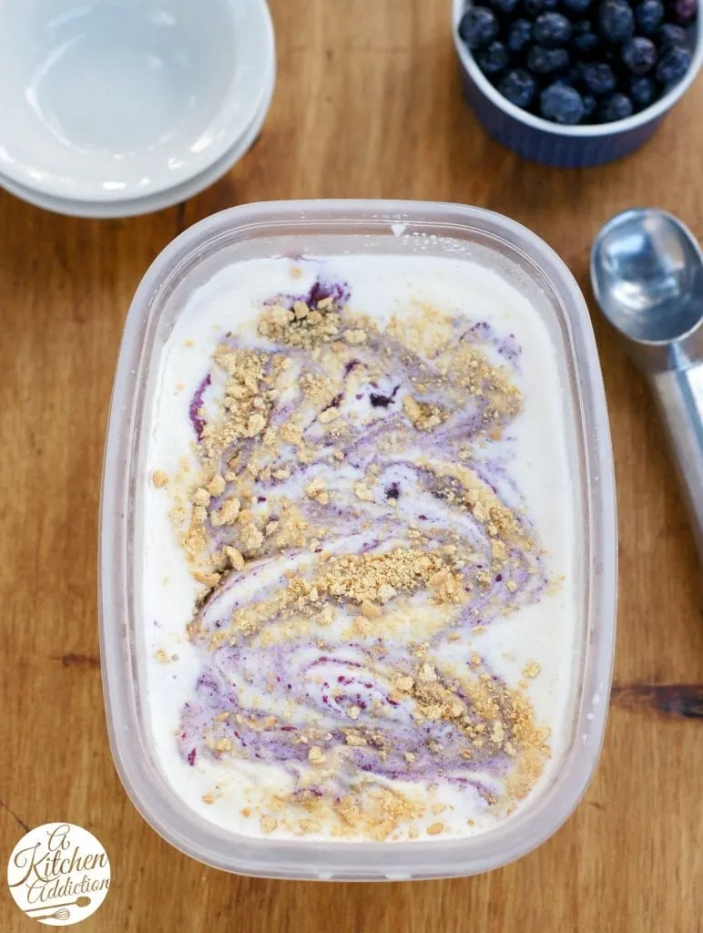 Blueberry Swirled Cheesecake Ice Cream Recipe l www.a-kitchen-addiction.com
