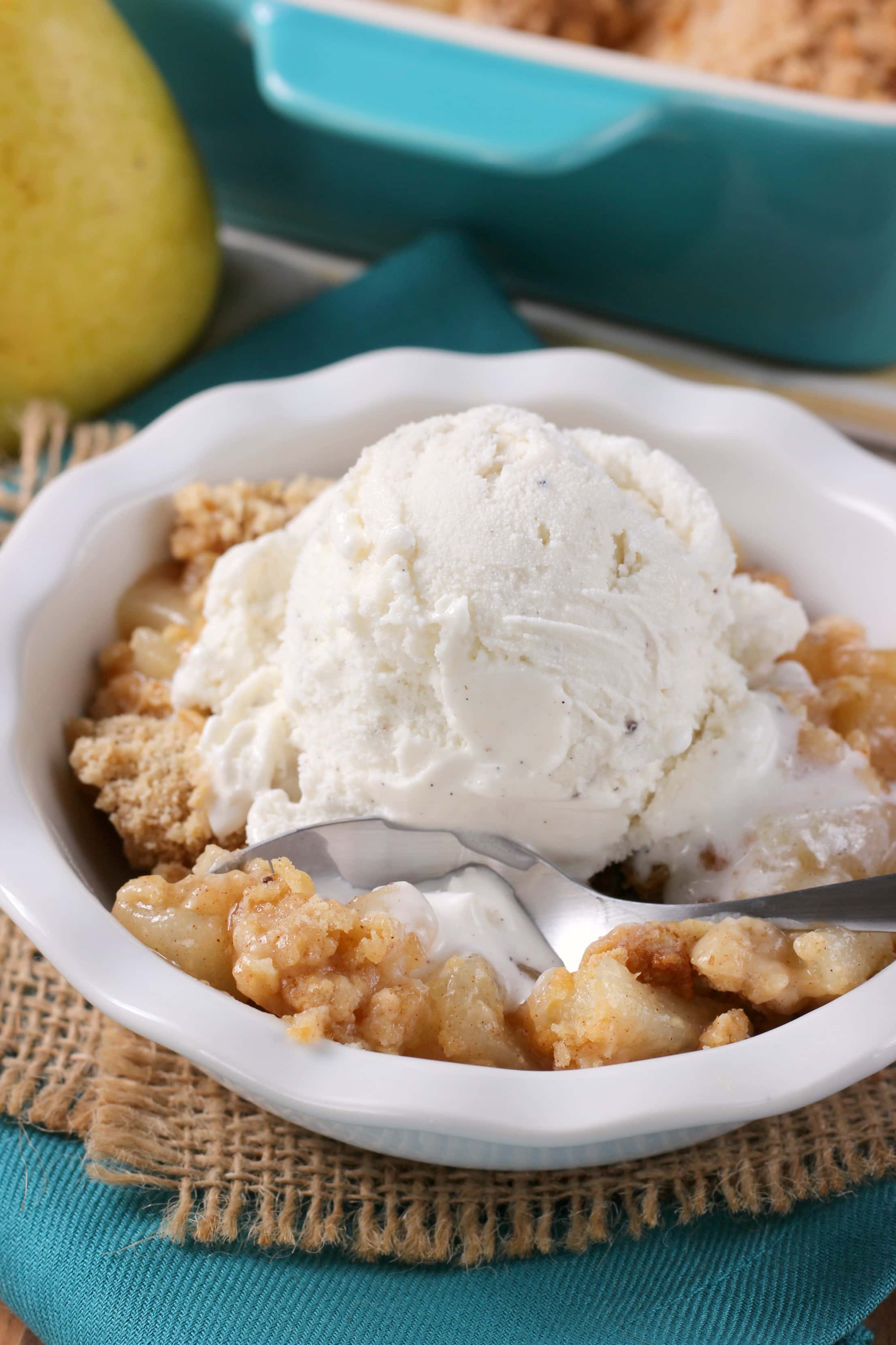 Easy Honey Pear Crisp Recipe from A Kitchen Addiction