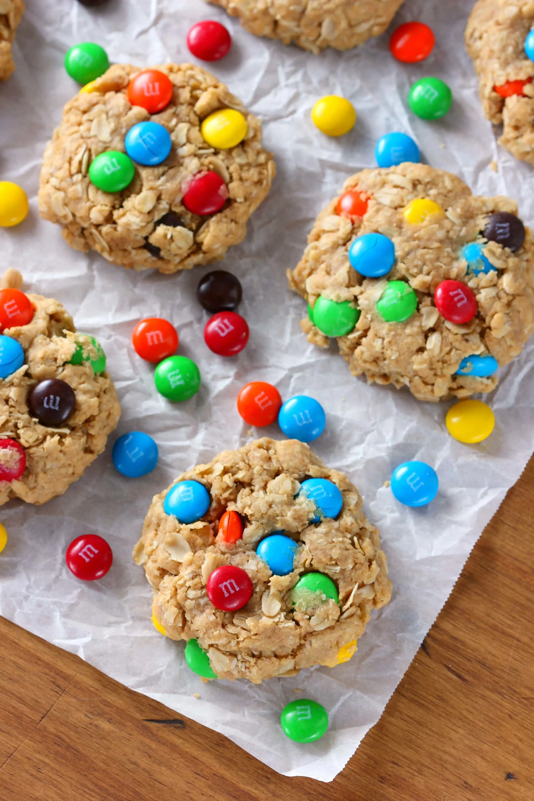 Chewy M+M Peanut Butter Oatmeal Cookies Recipe from A Kitchen Addiction