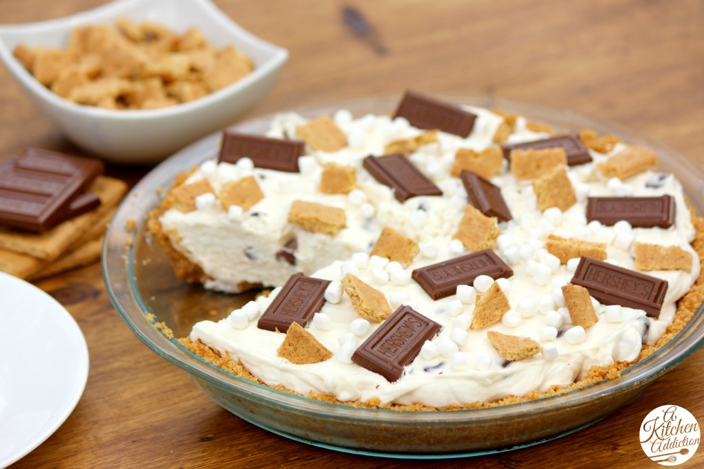 No Bake S'mores Cheesecake Pie Recipe l www.a-kitchen-addiction.com