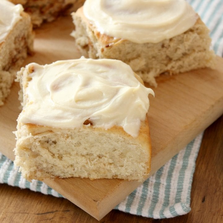 Banana Bread Cinnamon Rolls with Caramel Cream Cheese Frosting l www.a-kitchen-addiction.com