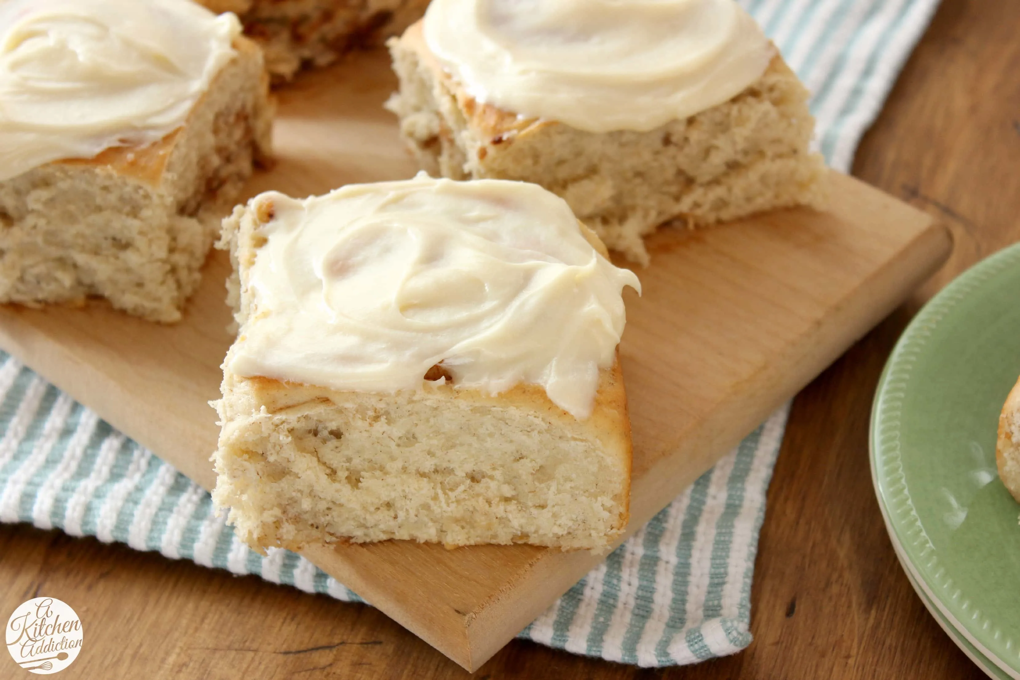 Banana Bread Cinnamon Rolls with Caramel Cream Cheese Frosting l www.a-kitchen-addiction.com