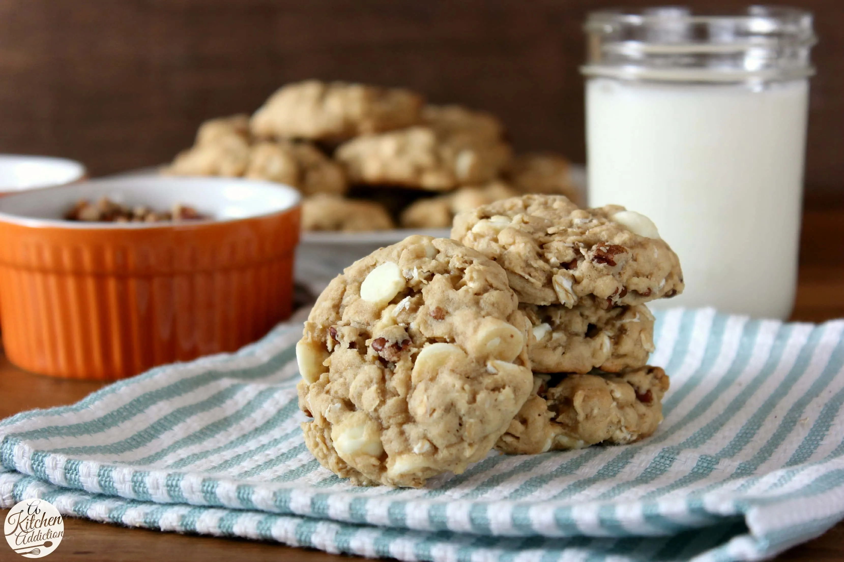 White Chocolate Maple Pecan Oatmeal Cookies Recipe l www.a-kitchen-addiction.com