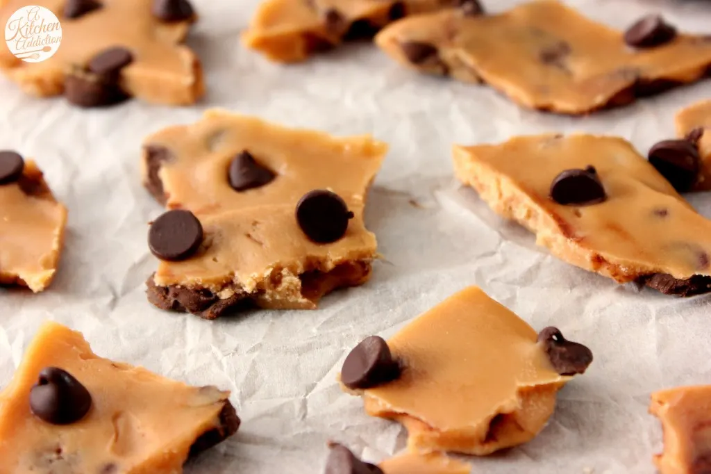 Easy Malted Chocolate Chip Toffee Recipe l www.a-kitchen-addiction.com