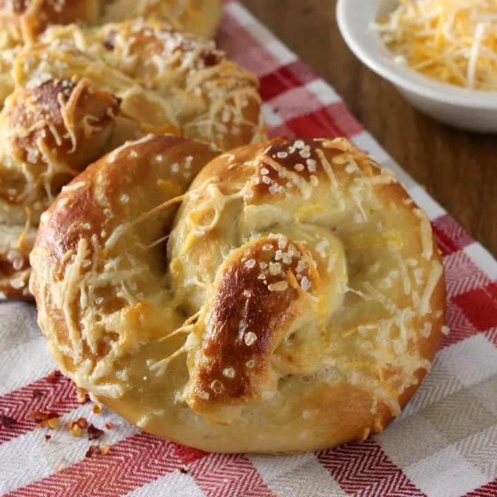 Jalapeno Popper Stuffed Pretzels Recipe l www.a-kitchen-addiction.com