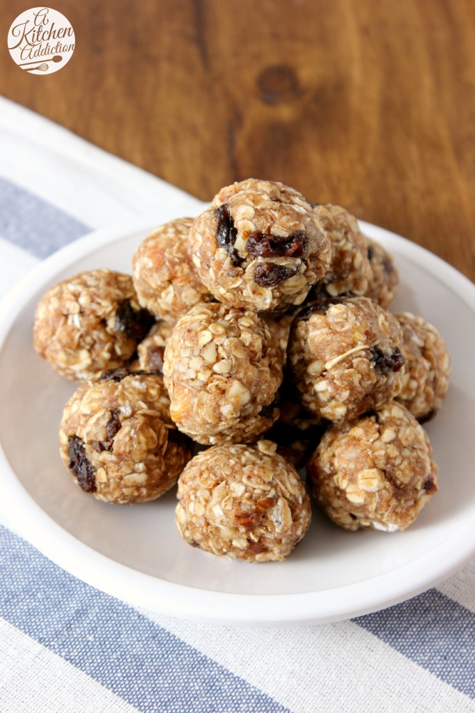 Oatmeal Raisin Cookie Granola Bites Recipe l www.a-kitchen-addiction.com