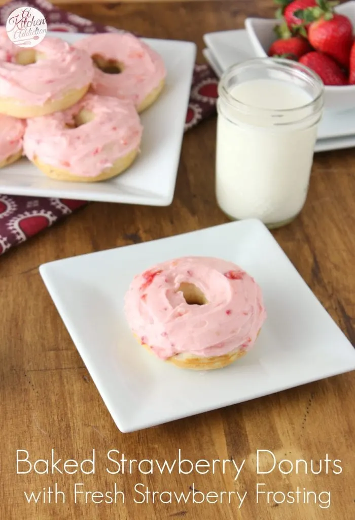 Baked Strawberry Donuts with Fresh Strawberry Frosting Recipe l www.a-kitchen-addiction.com