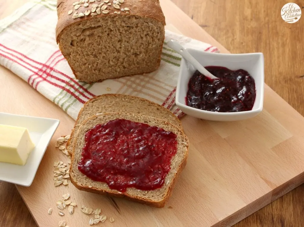 Whole Wheat Honey Oat Bread Recipe l www.a-kitchen-addiction.com