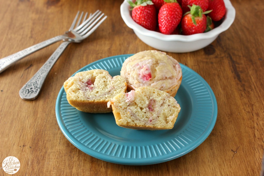 Strawberries and Cream Pancake Muffins Recipe l www.a-kitchen-addiction.com