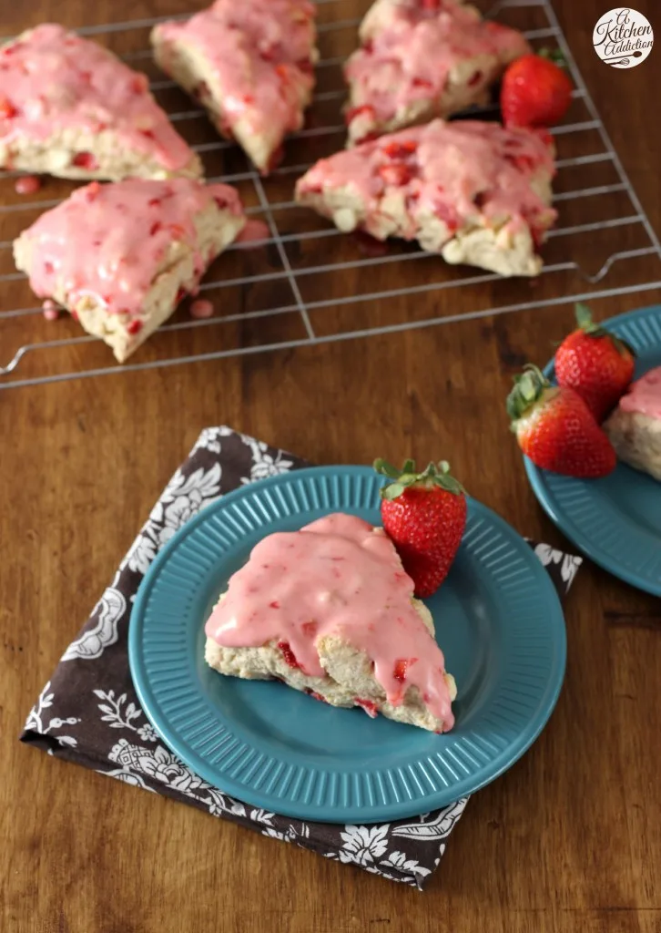 Strawberry White Chocolate Scones Recipe l www.a-kitchen-addiction.com