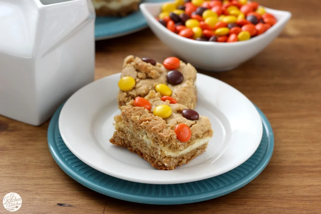 Reese's Pieces Peanut Butter Cookie Cheesecake Bars Recipe l www.a-kitchen-addiction.com