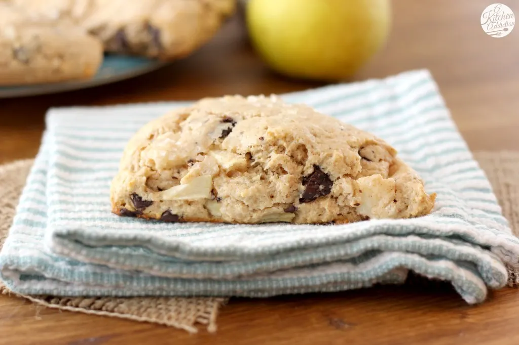 Salted Dark Chocolate Pear Scones Recipe l www.a-kitchen-addiction.com