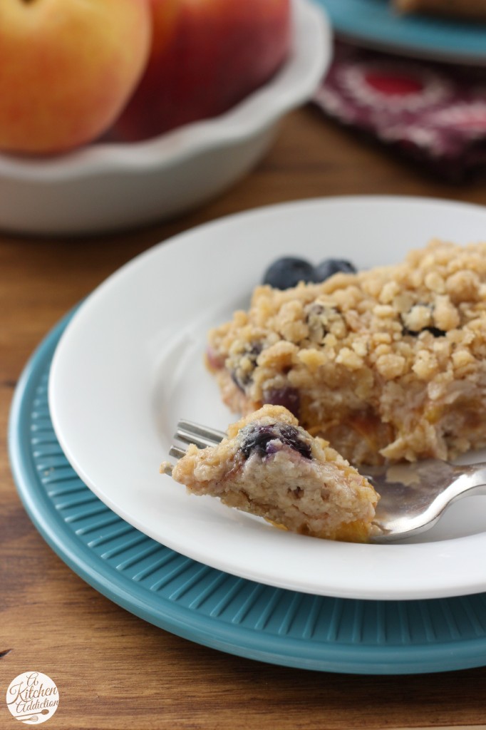 Blueberry Peach Streusel Bars Recipe l www.a-kitchen-addiction.com