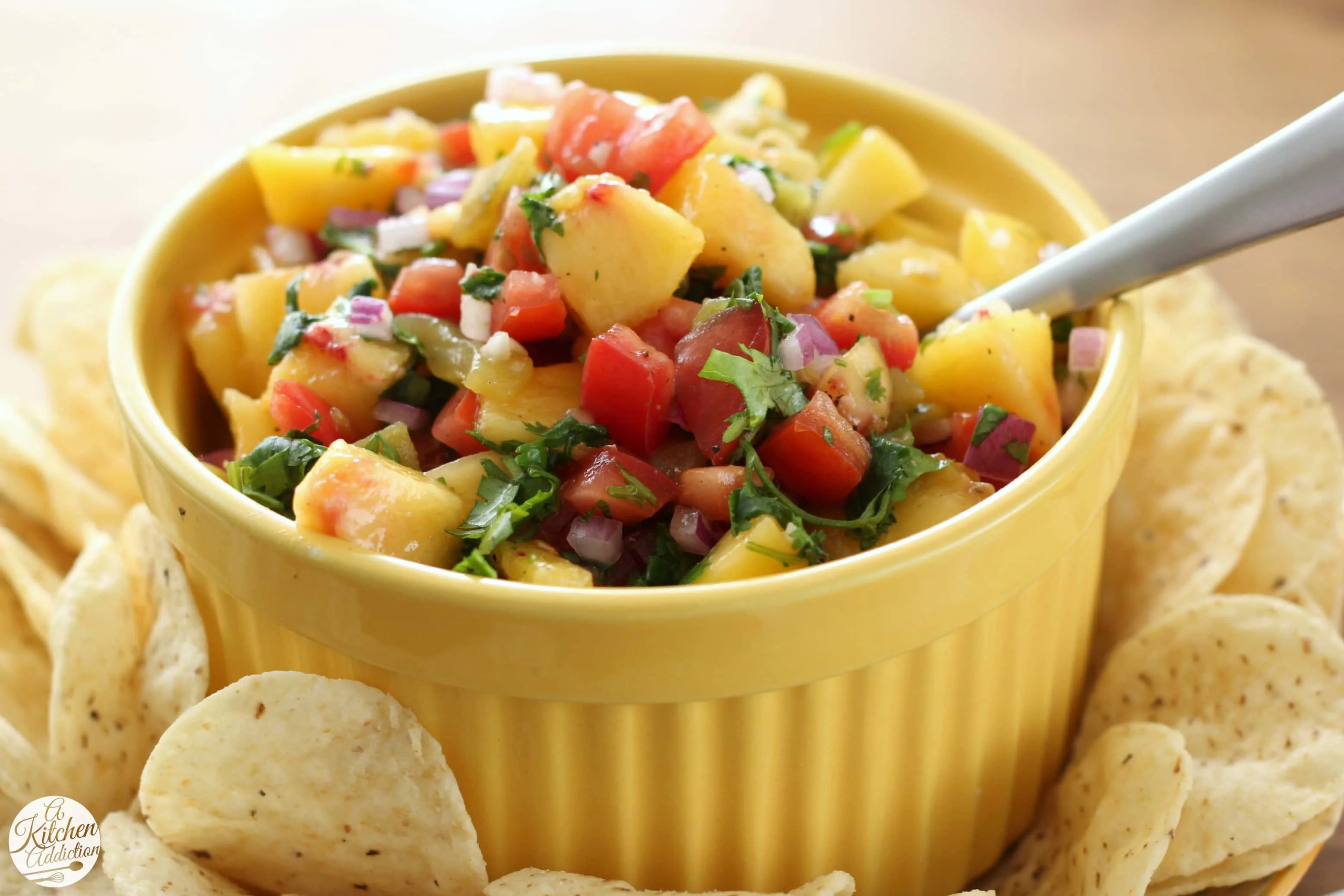 Homemade Peach Salsa Recipe l www.a-kitchen-addiction.com