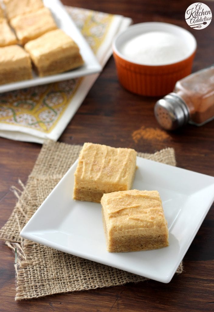 Pumpkin Snickerdoodle Cookie Bars with Pumpkin Buttercream Recipe l www.a-kitchen-addiction.com