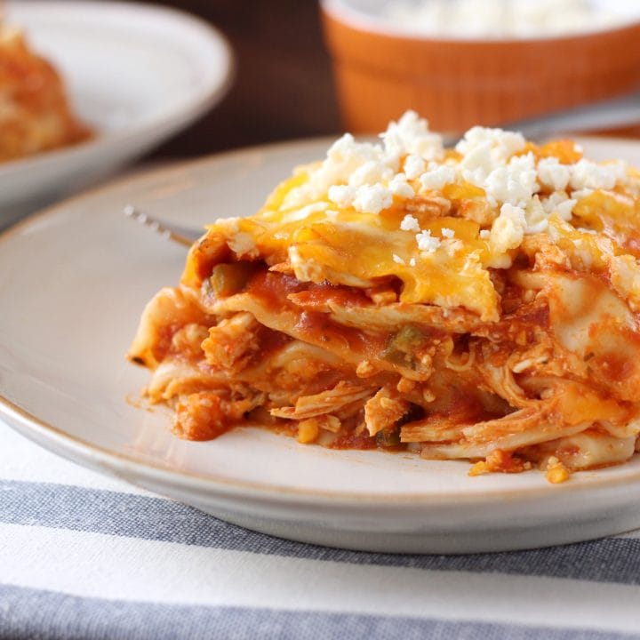 Slow Cooker Buffalo Chicken Lasagna Recipe l www.a-kitchen-addiction.com