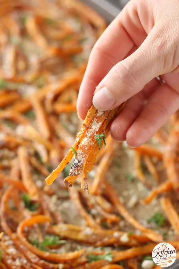 Garlic and Herb Sweet Potato Fries Recipe l www.a-kitchen-addiction.com