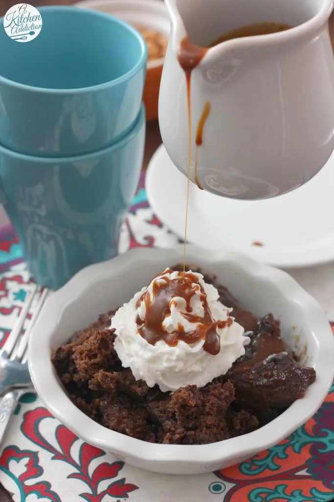 Slow Cooker Chocolate Caramel Pudding Cake Recipe l www.a-kitchen-addiction.com