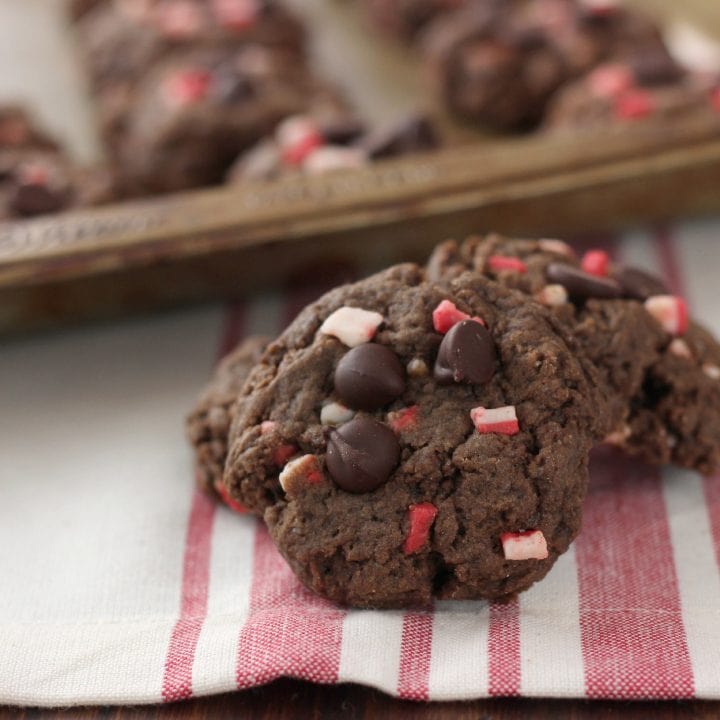 Dark Chocolate Chip Peppermint Crunch Cookies from A Kitchen Addiction