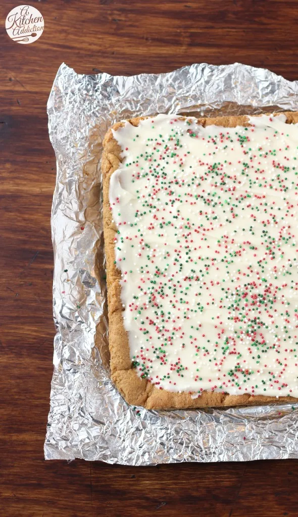 Gingerbread Bars with Eggnog Cream Cheese Frosting Recipe from www.a-kitchen-addiction.com