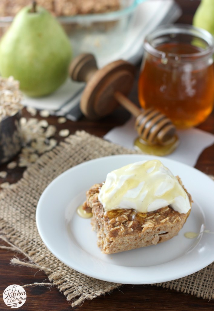 Cinnamon Pear Yogurt Baked Oatmeal l www.a-kitchen-addiction.com