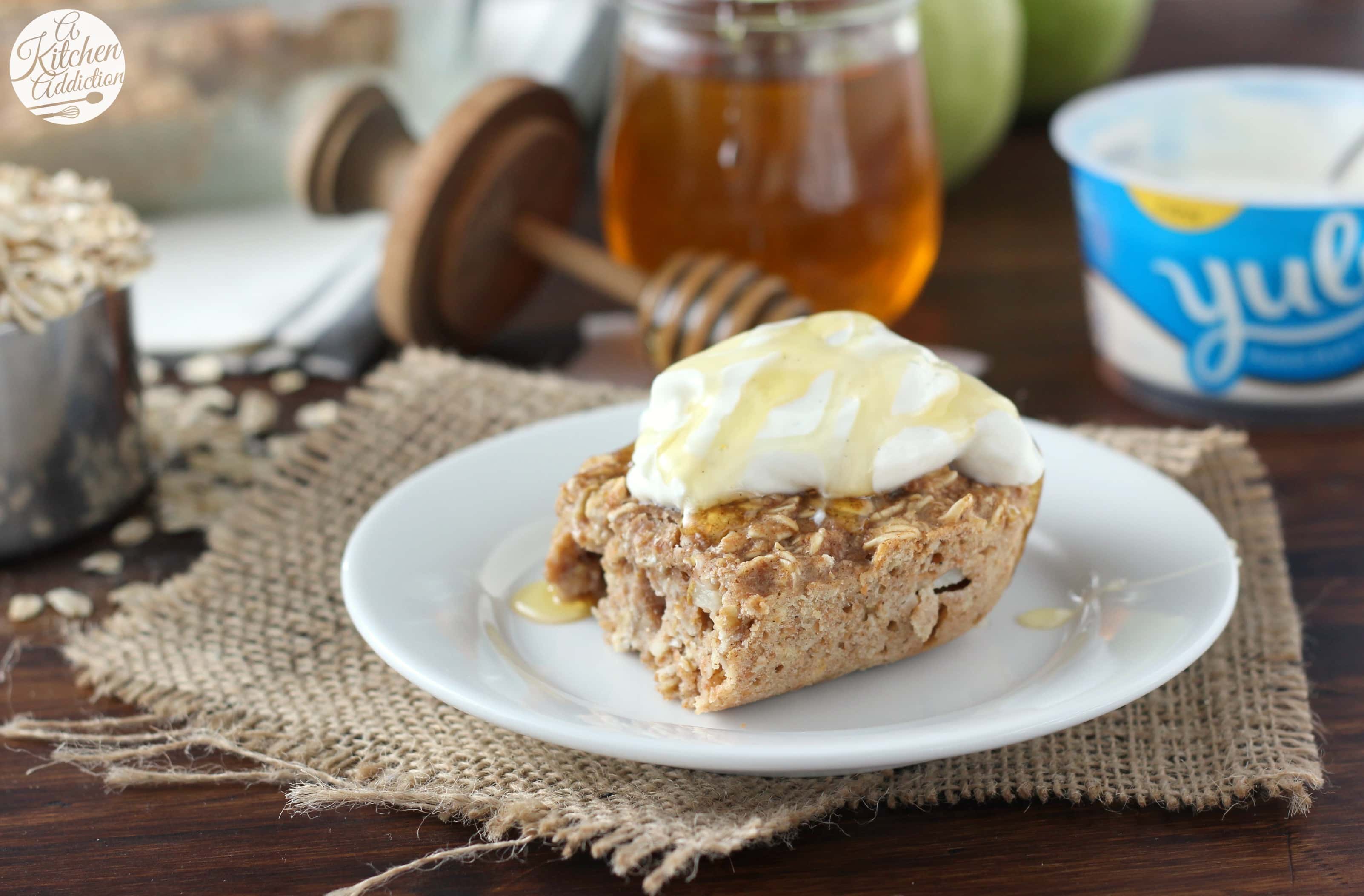 Cinnamon Pear Yogurt Baked Oatmeal Recipe l www.a-kitchen-addiction.com