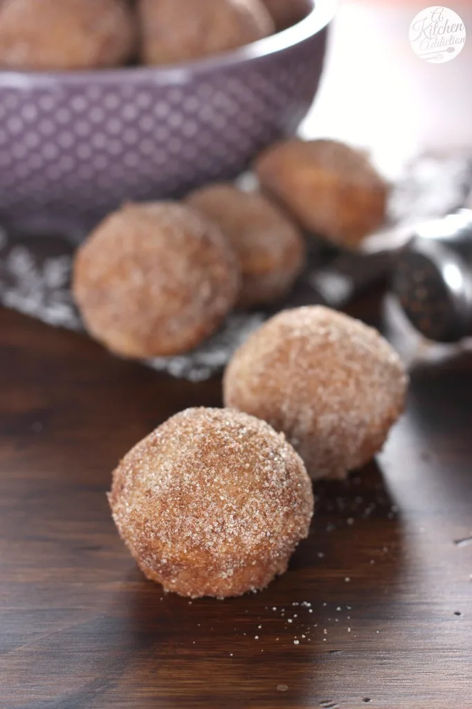 Cinnamon Sugar Chai Donut Muffins Recipe l www.a-kitchen-addiction.com