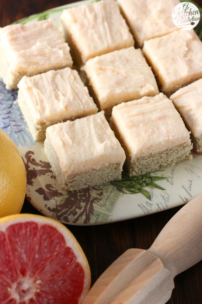 Snickerdoodle Cookie Bars with Grapefruit Buttercream Frosting l www.a-kitchen-addiction.com