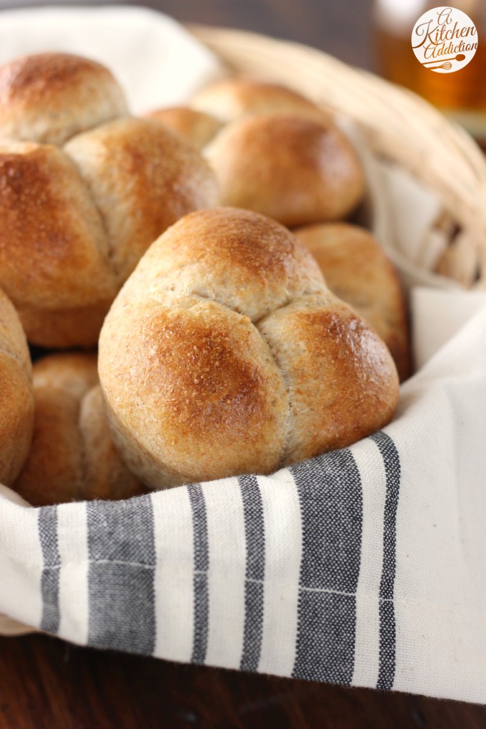 Honey Whole Wheat Cloverleaf Rolls l www.a-kitchen-addiction.com