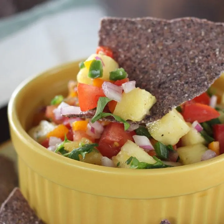 Easy Fresh Pineapple Salsa l www.a-kitchen-addiction.com