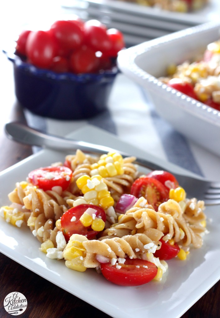 Fresh Corn and Tomato Pasta Salad Recipe l www.a-kitchen-addiction.com