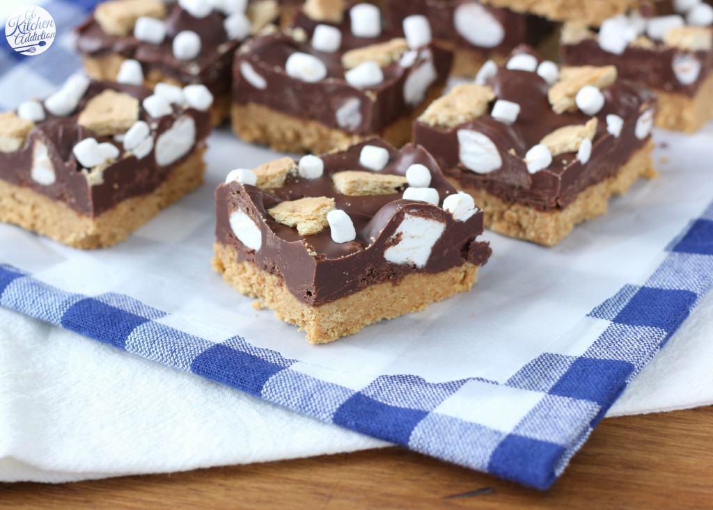 No Bake Dark Chocolate Peanut Butter Smores Bars l www.a-kitchen-addiction.com