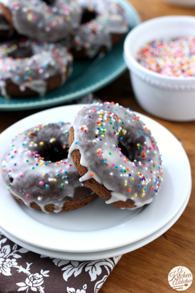 Mocha White Chocolate Chip Donuts l www.a-kitchen-addiction.com