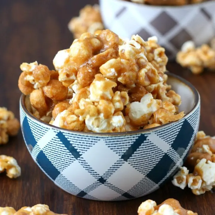 Sweet and Spicy Caramel Corn Recipe from A kitchen Addiction