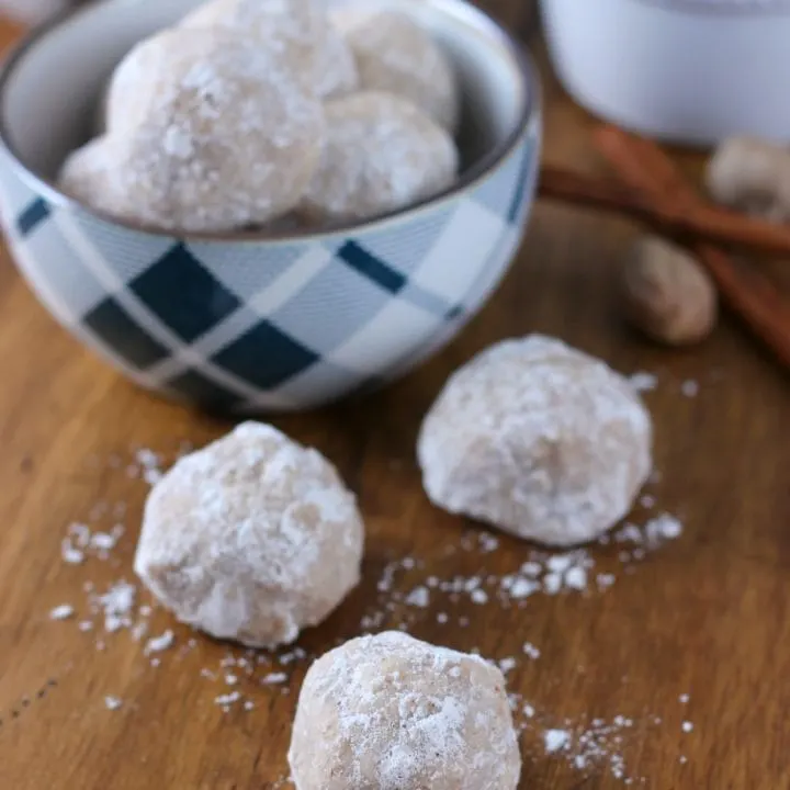 Spiced Eggnog Snowball Cookies Recipe from A Kitchen Addiction