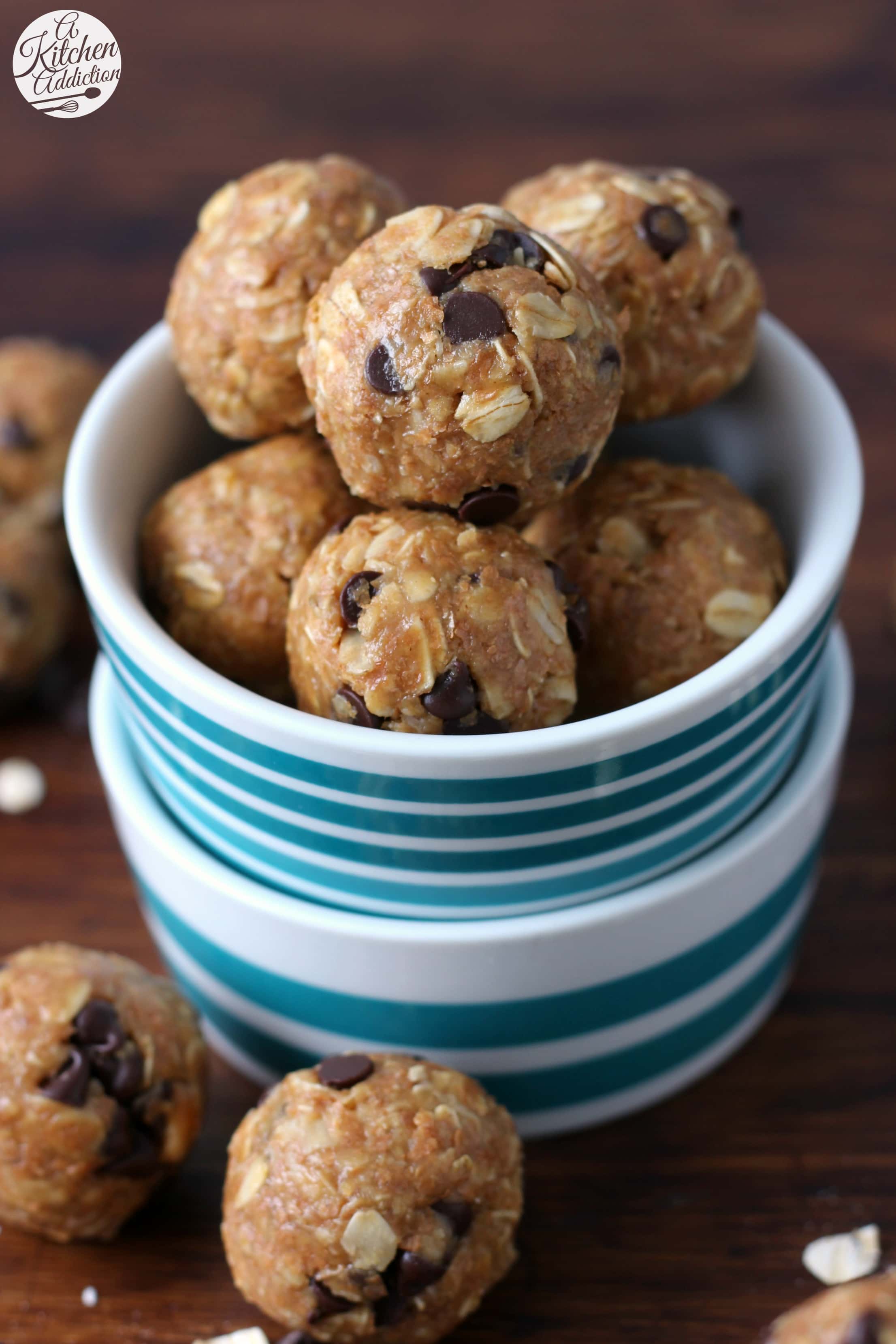Peanut Butter Oatmeal Cookie Granola Bites for and quick and easy snack!
