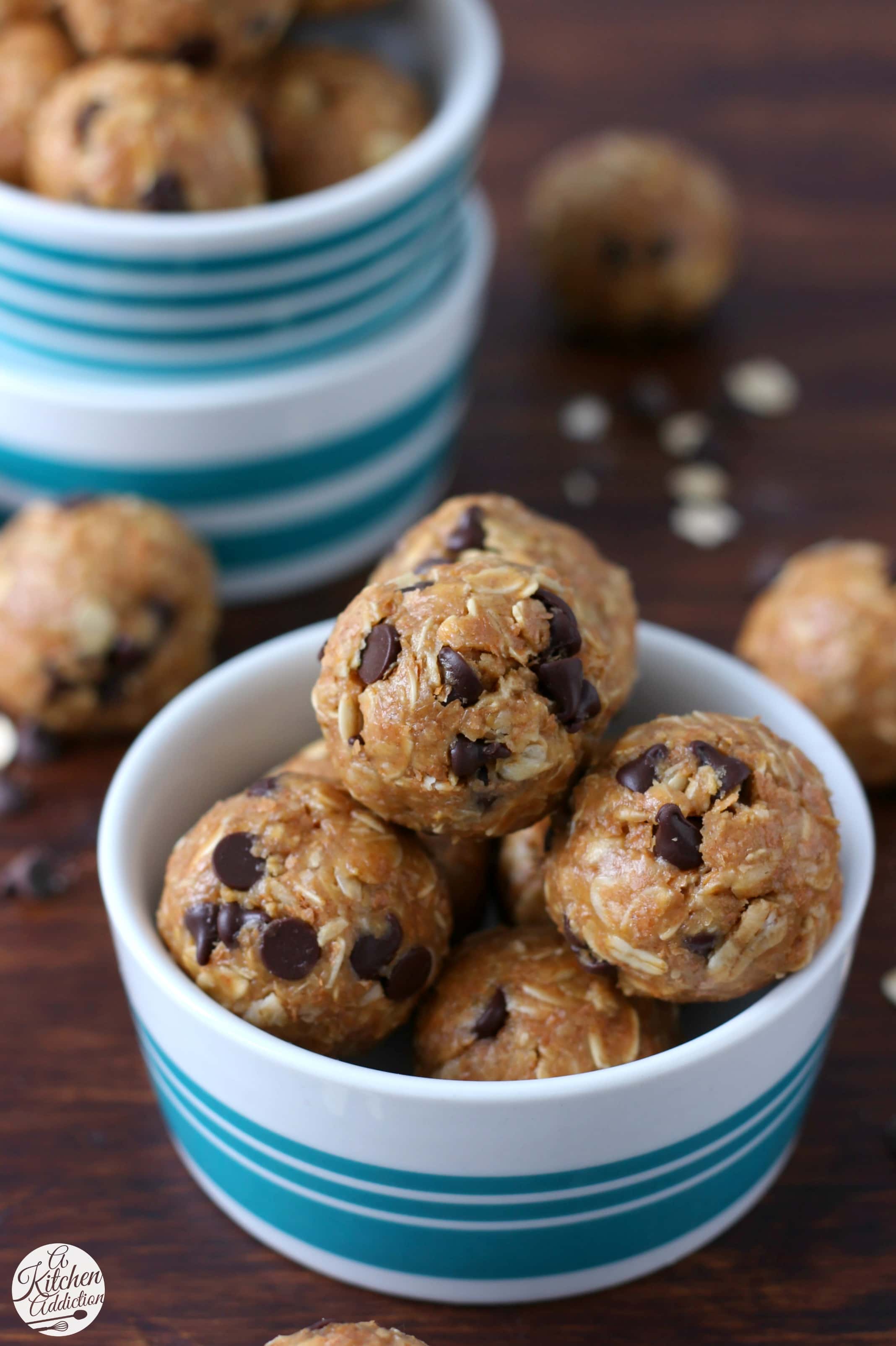 Easy No Bake Peanut Butter Oatmeal Cookie Granola Bites Recipe from A Kitchen Addiction