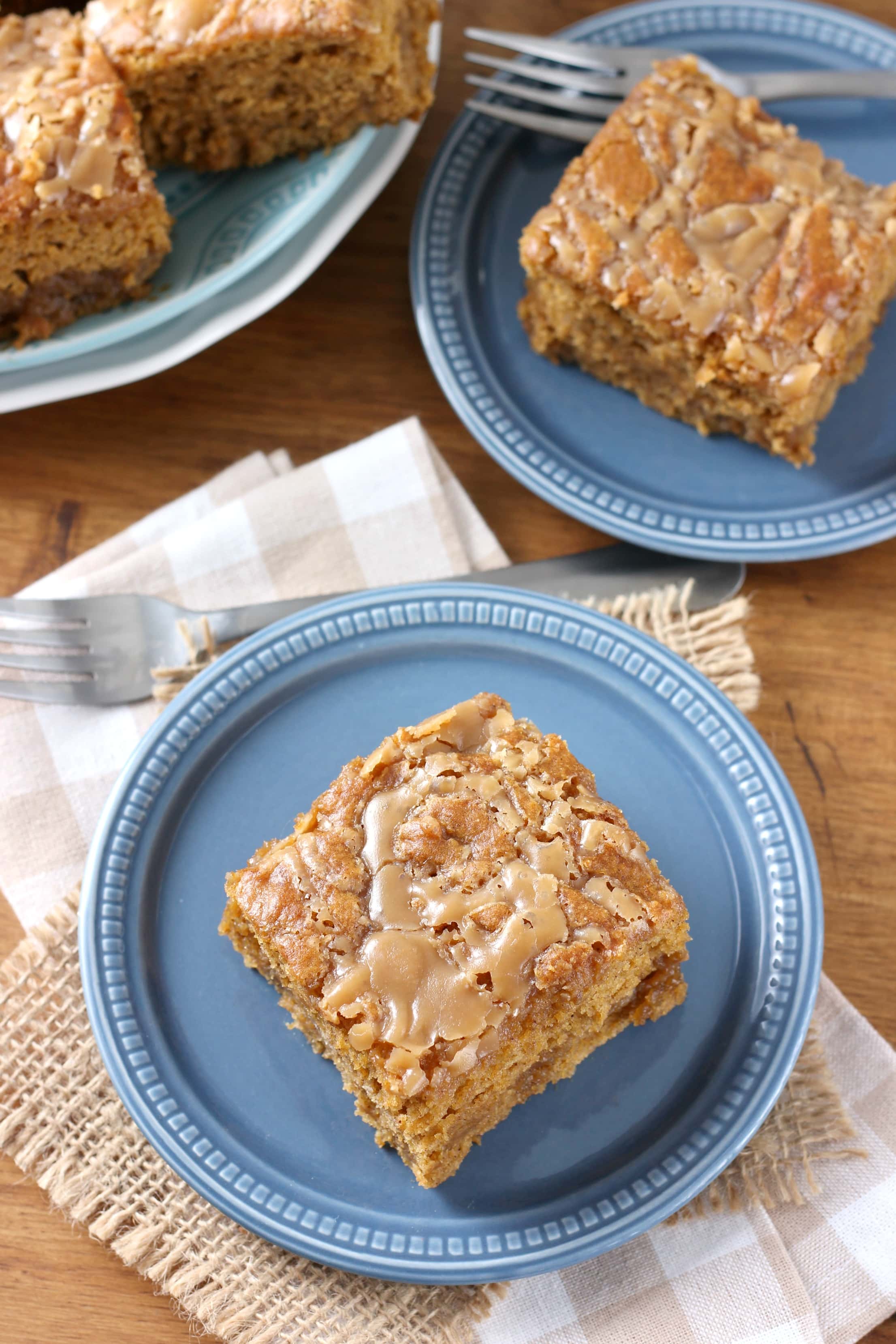 Gooey Salted Caramel Pumpkin Cake Recipe from A Kitchen Addiction