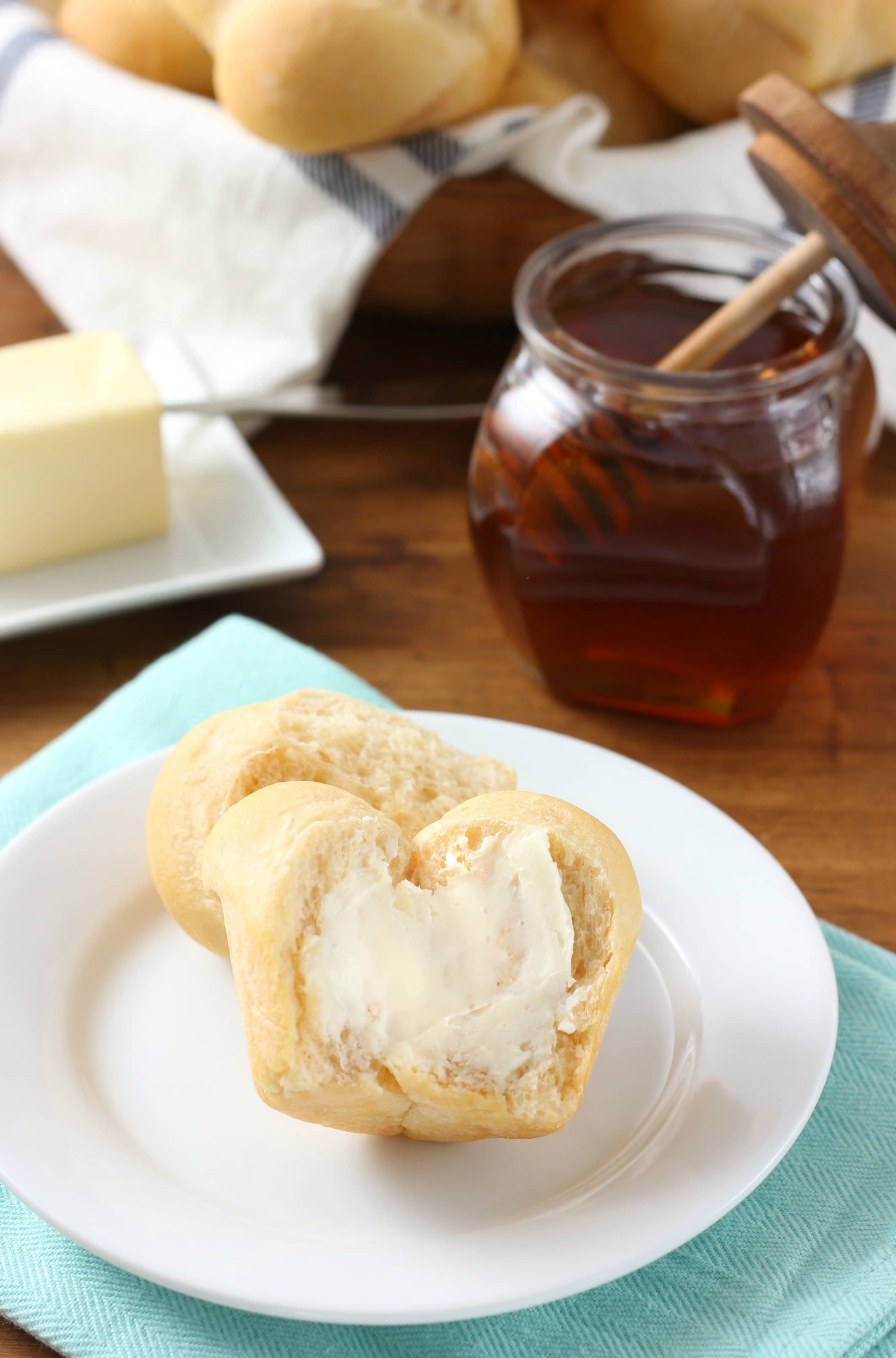 Quick and Easy Sweet Potato Cloverleaf Rolls Recipe from A Kitchen Addiction