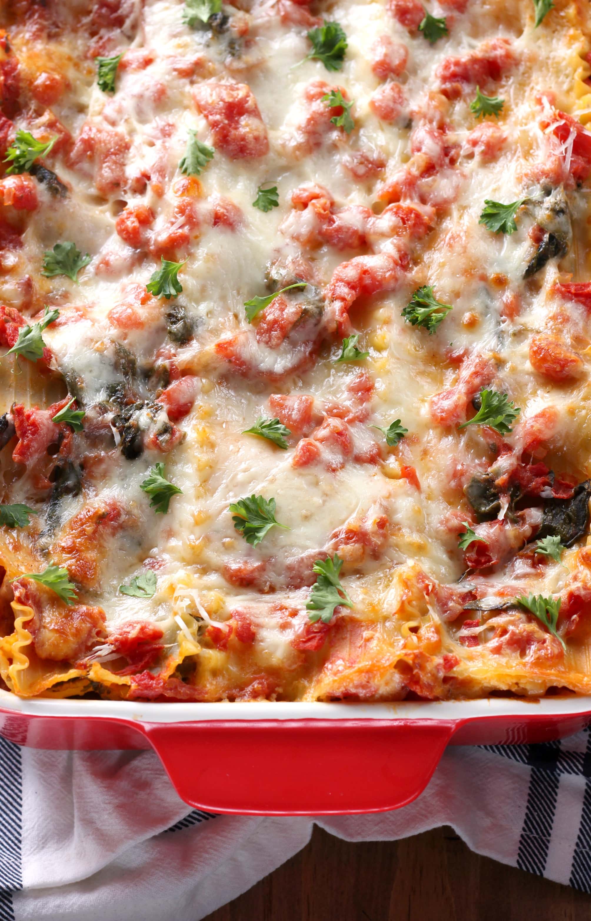 Simple Cheesy Spinach Lasagna Recipe from A Kitchen Addiction