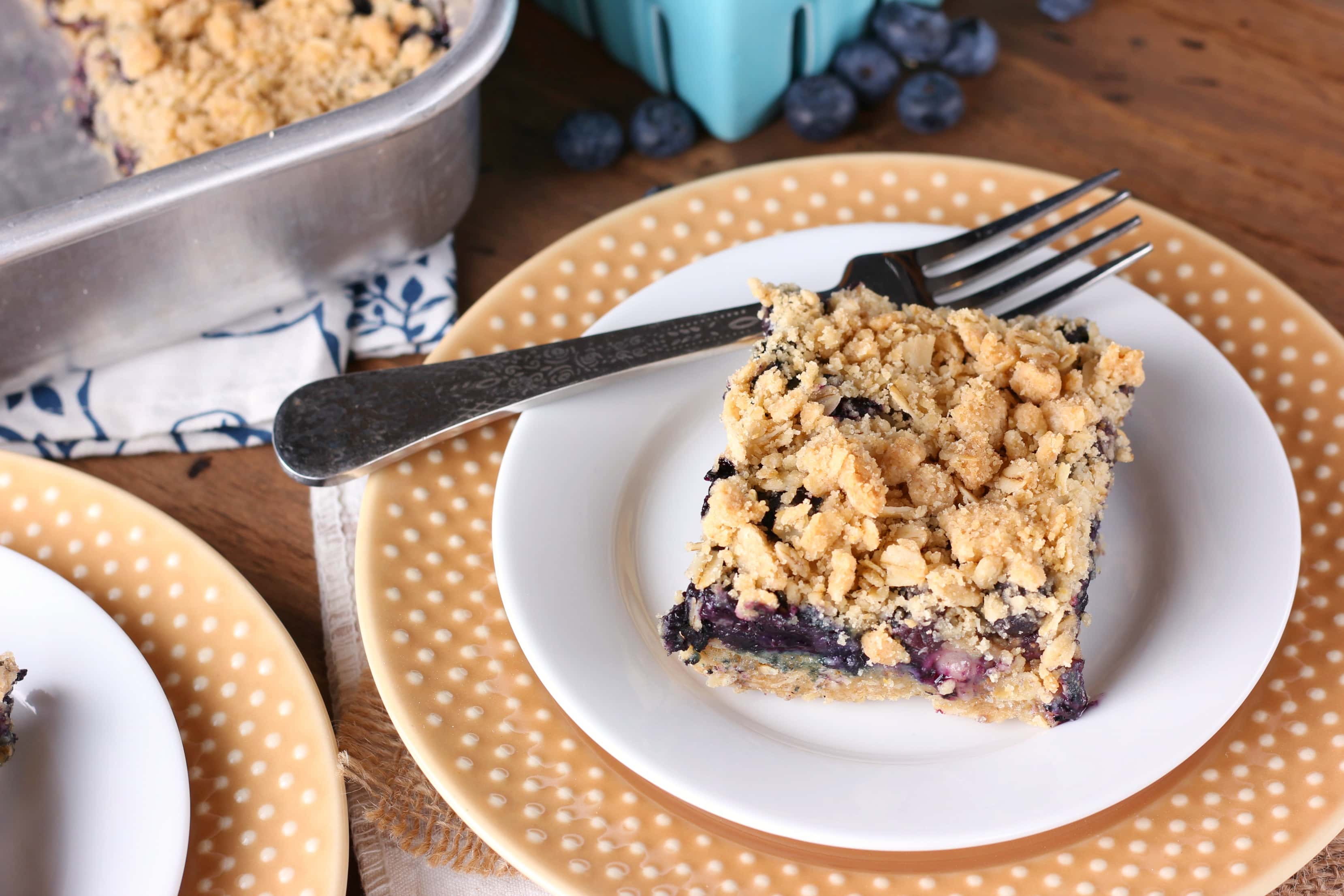 Quick and Easy Blueberry Crisp Bars Recipe