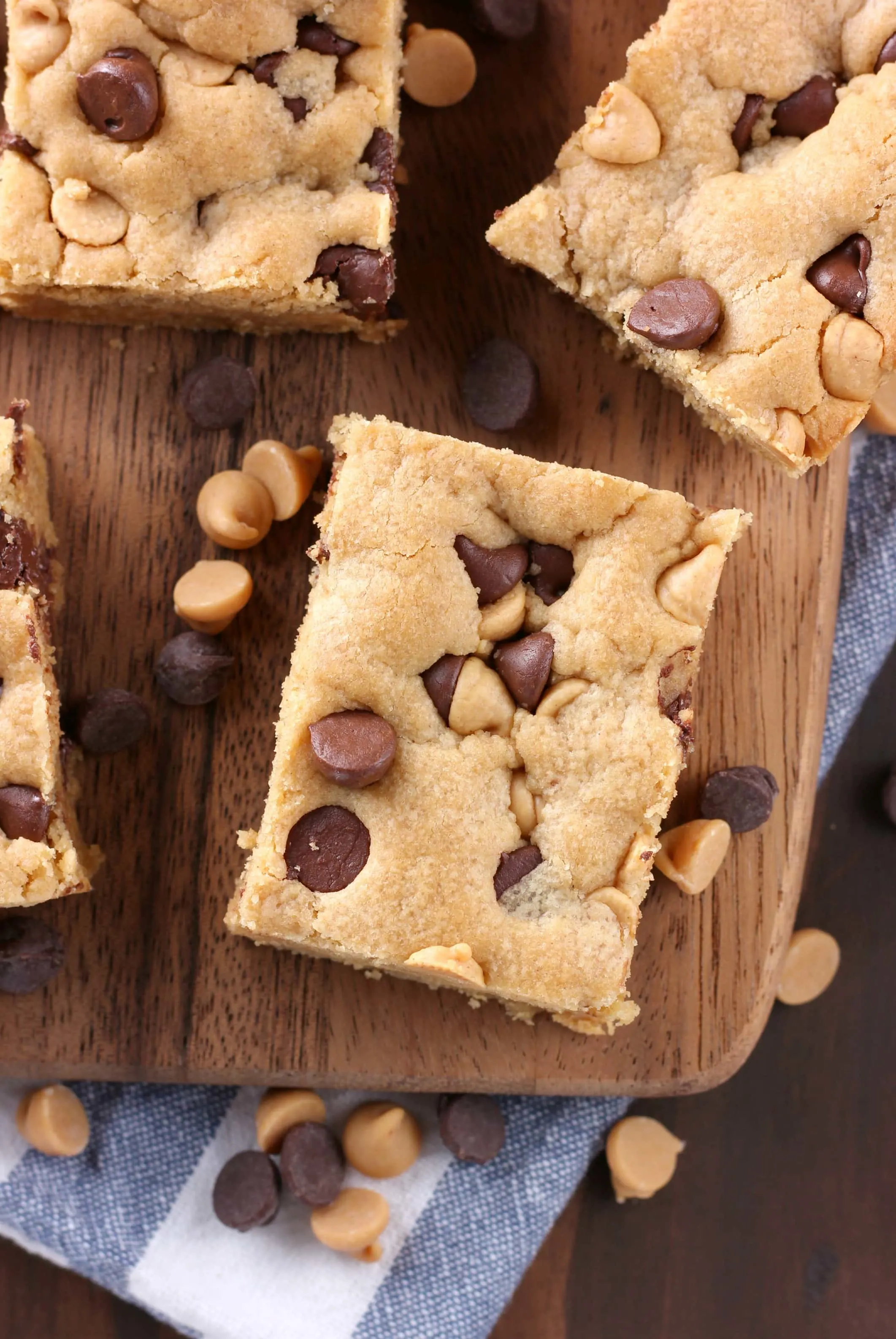 One Bowl Chocolate Chip Peanut Butter Bars Recipe from A Kitchen Addiction