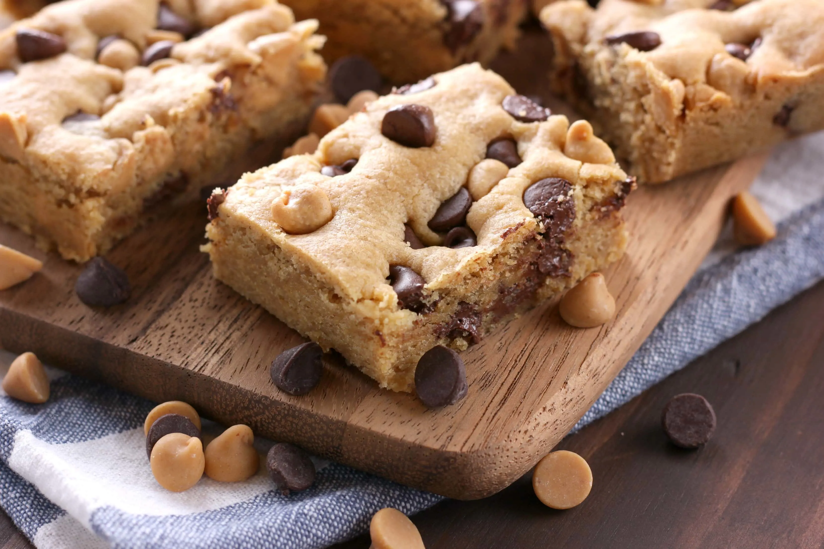 Chocolate Chip Peanut Butter Cookie Bars Recipe from A Kitchen Addiction
