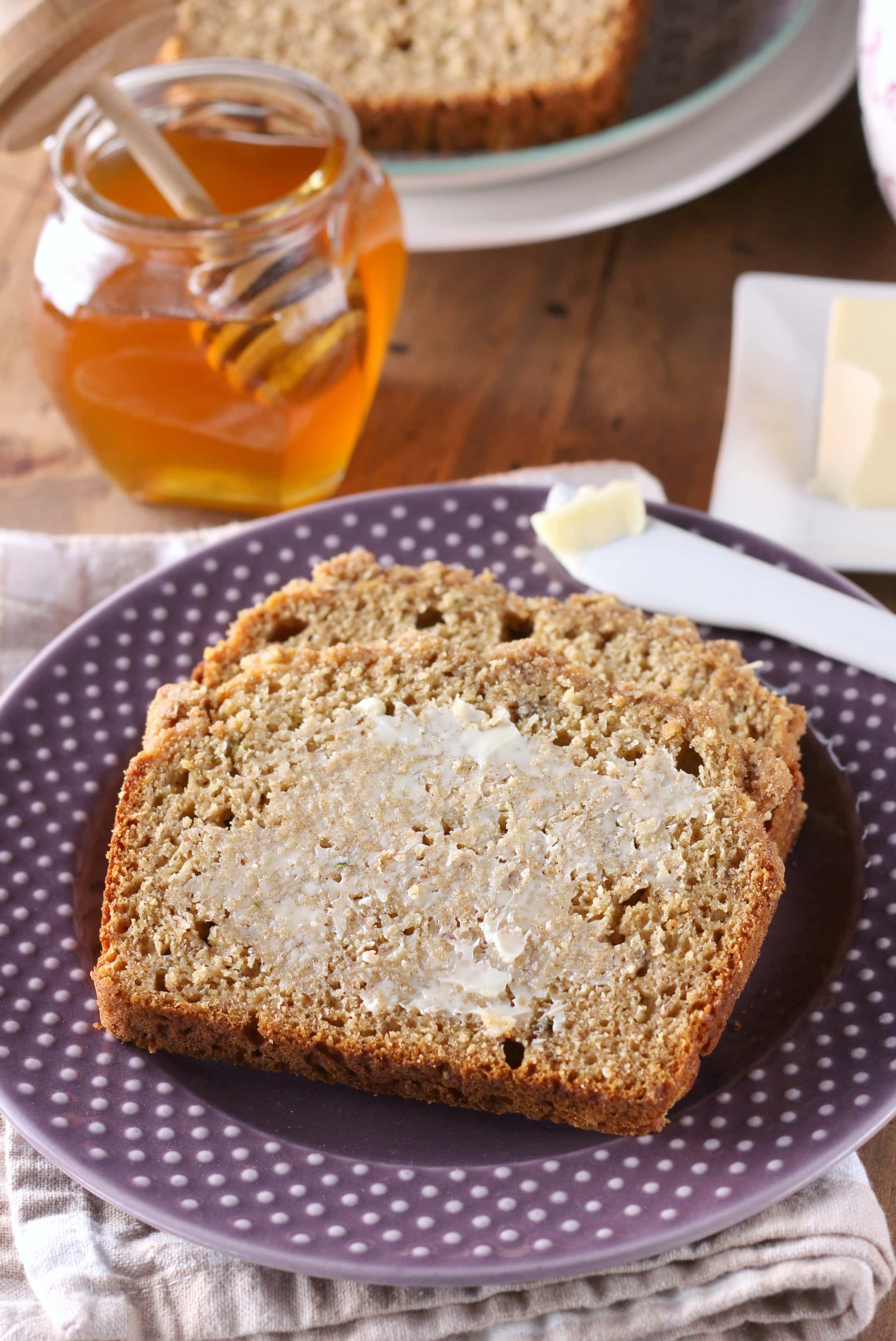 I've never shredded an apple for a recipe. Banana Streusel Bread Recipe . Cinnamon Streusel Zucchini Banana Bread - A Kitchen Addiction