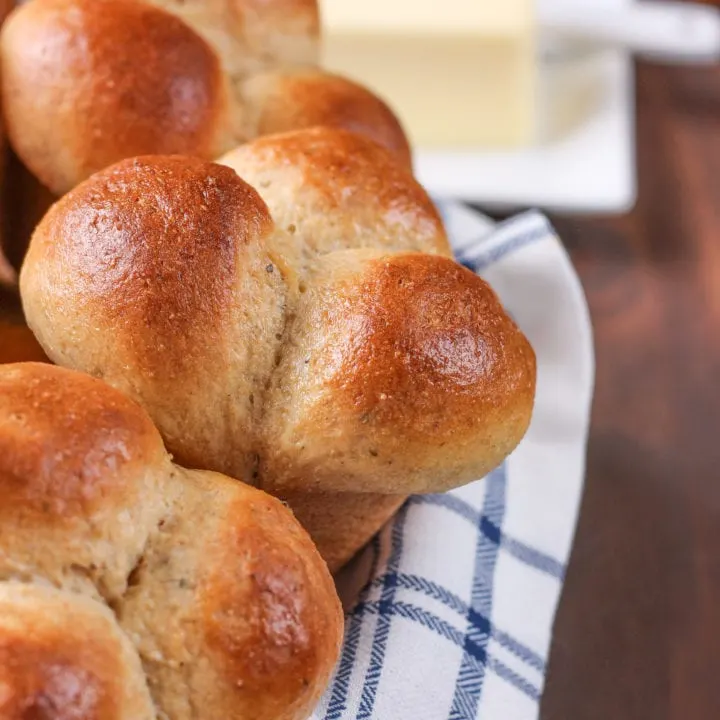 45 Minute Herbed Wheat Cloverleaf Rolls Recipe from A Kitchen Addiction