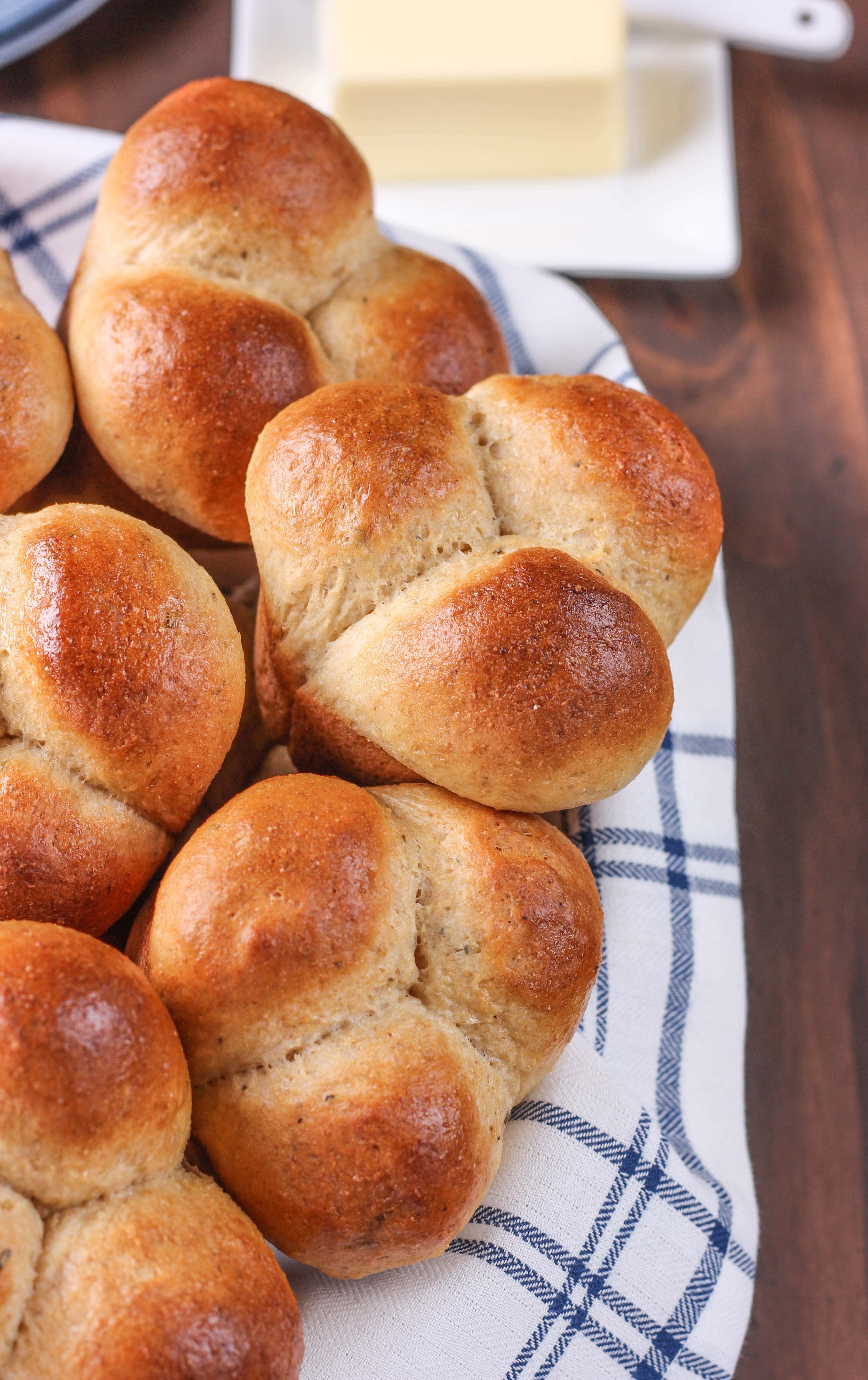 45 Minute Herbed Wheat Cloverleaf Rolls Recipe from A Kitchen Addiction